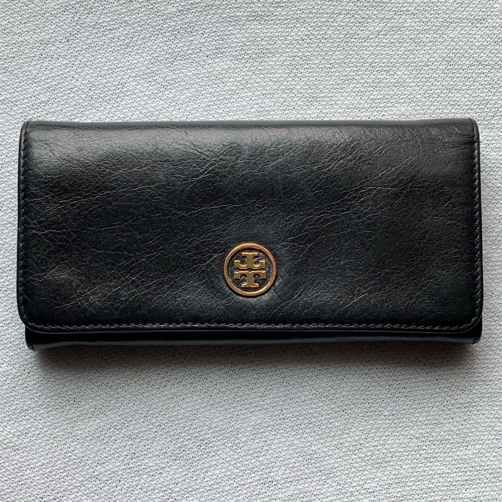 Tory Burch Robinson Black Leather Envelope Wallet